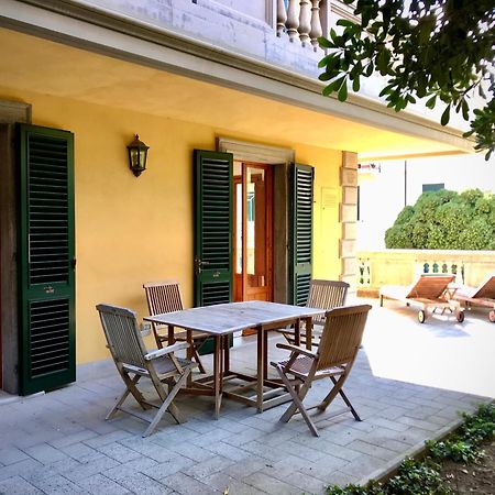Appartamenti Fronte Mare Castiglioncello Zimmer foto