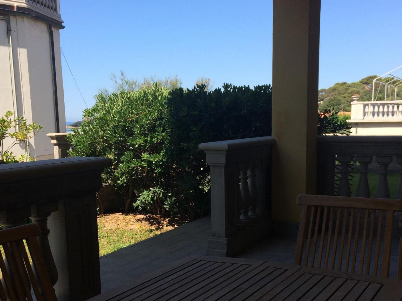 Appartamenti Fronte Mare Castiglioncello Zimmer foto